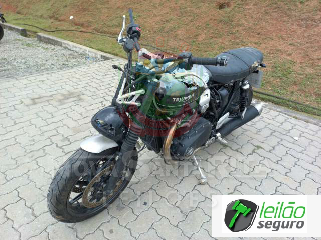 LOTE 019 TRIUMPH/SPEED TWIN 1200